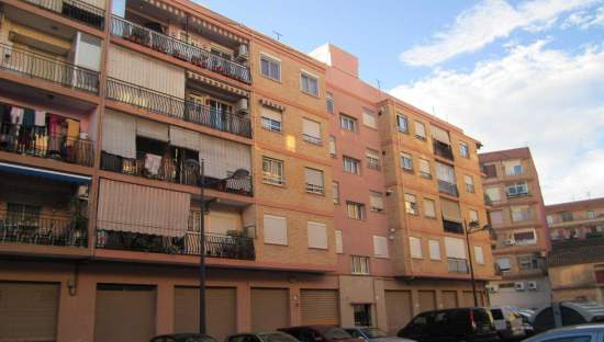 Local en C Pintor Matarana