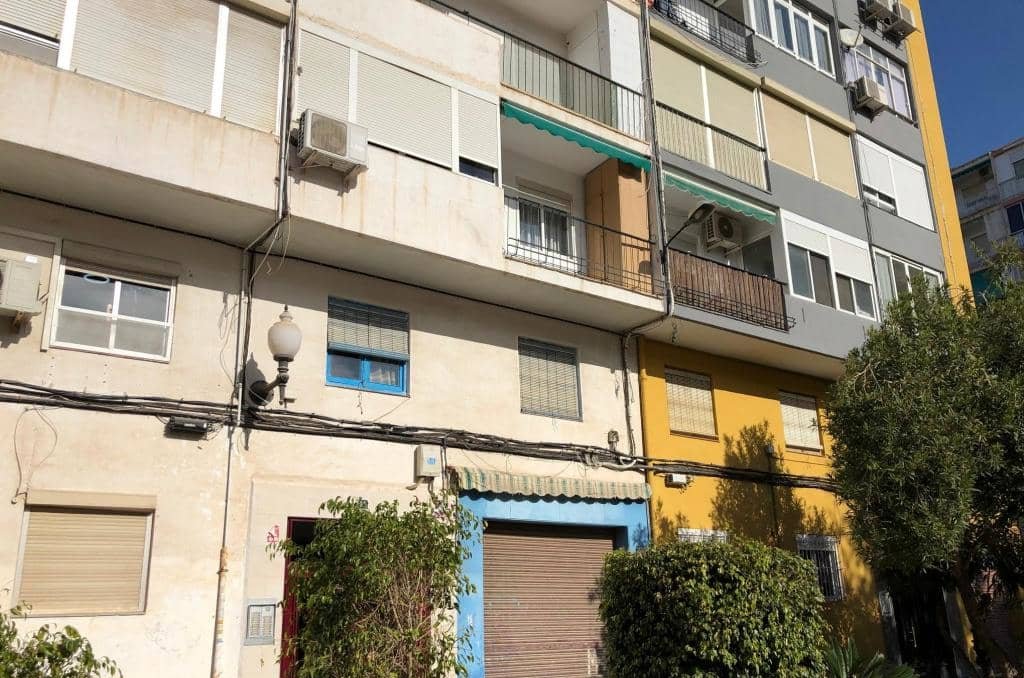 Local Comercial en venta  en Calle Enrique Madrid Alicante Alicante