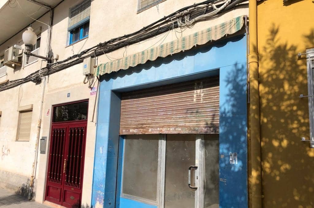 Local Comercial en venta  en Calle Enrique Madrid Alicante Alicante