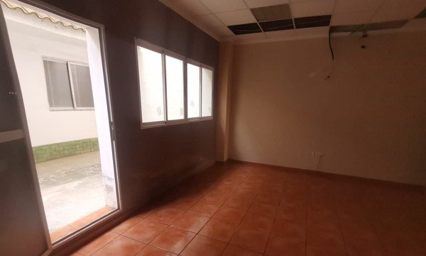 Local en venta en Puebla De Vallbona, Valencia