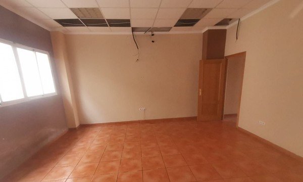 Local en venta en Puebla De Vallbona, Valencia