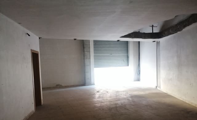 Local en venta en Avenida Tirant Lo Blanc Alcoy Alicante