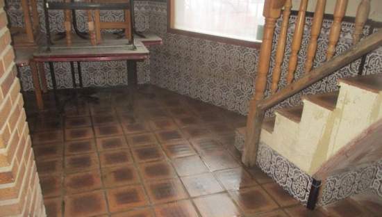 Local comercial disponible en calle mestre serrano en Burriana por 115000 con 114m en condiciones de restauracin