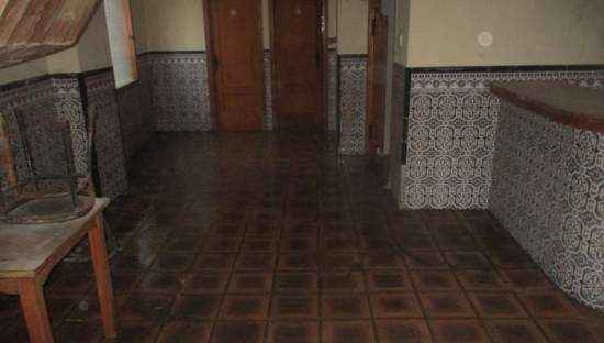 Local comercial disponible en calle mestre serrano en Burriana por 115000 con 114m en condiciones de restauracin