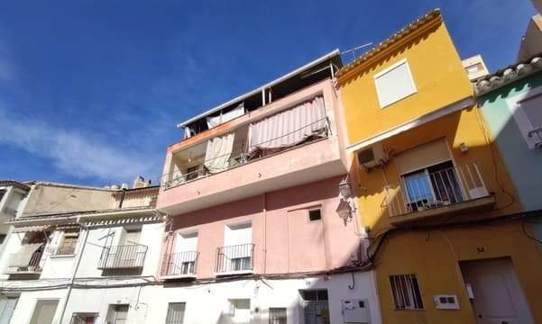Piso en venta en Calle Colon Abarn Murcia