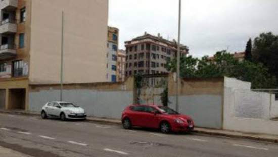 Suelo urbanizable residencial en venta en calle de la travessa en VillarrealVila-real por 452.000 con 1.317m
