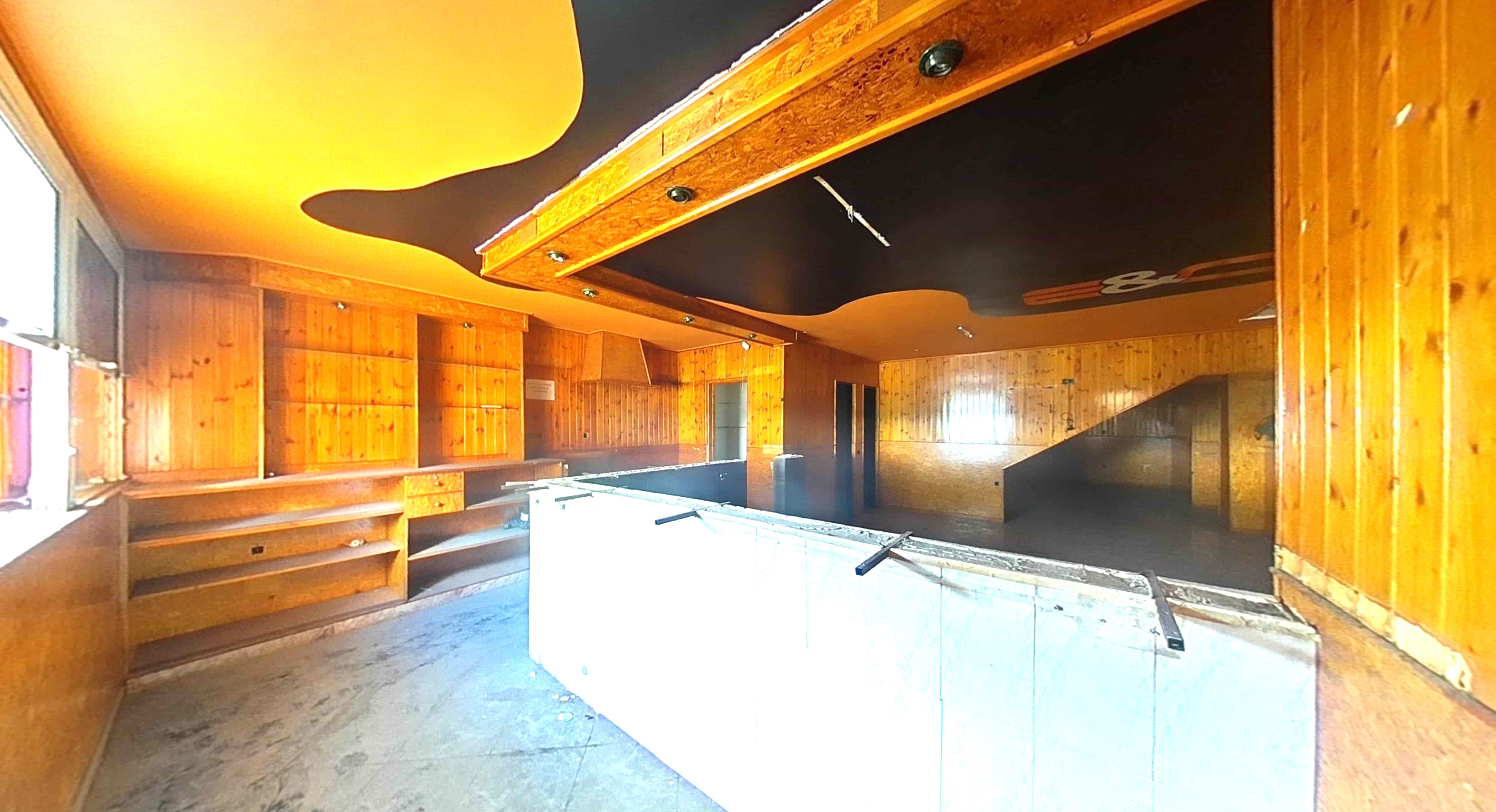 Compra local comercial por 39500 con 54m en condiciones de restauracin en calle pintor velazquez Murcia