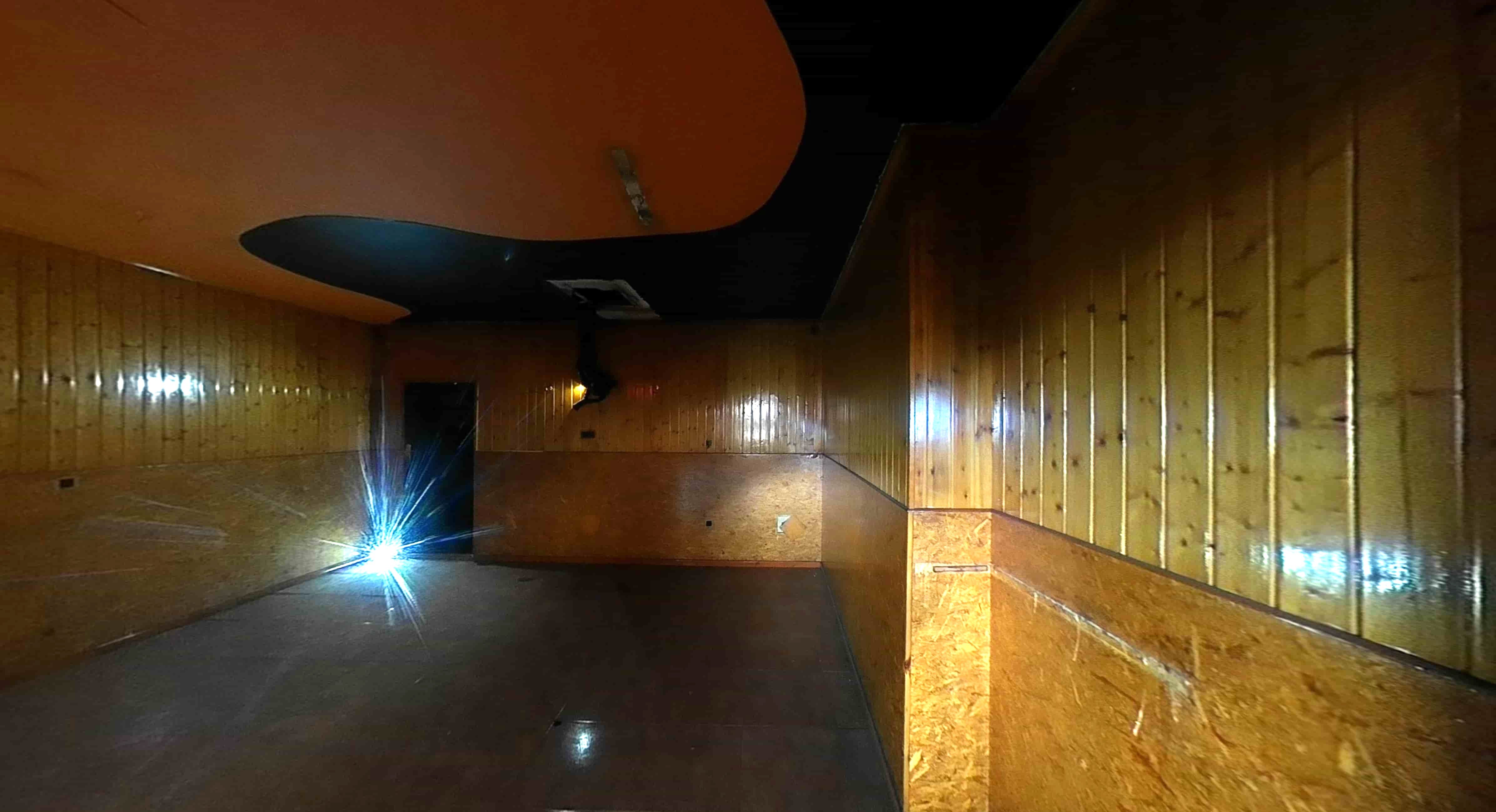 Compra local comercial por 39500 con 54m en condiciones de restauracin en calle pintor velazquez Murcia
