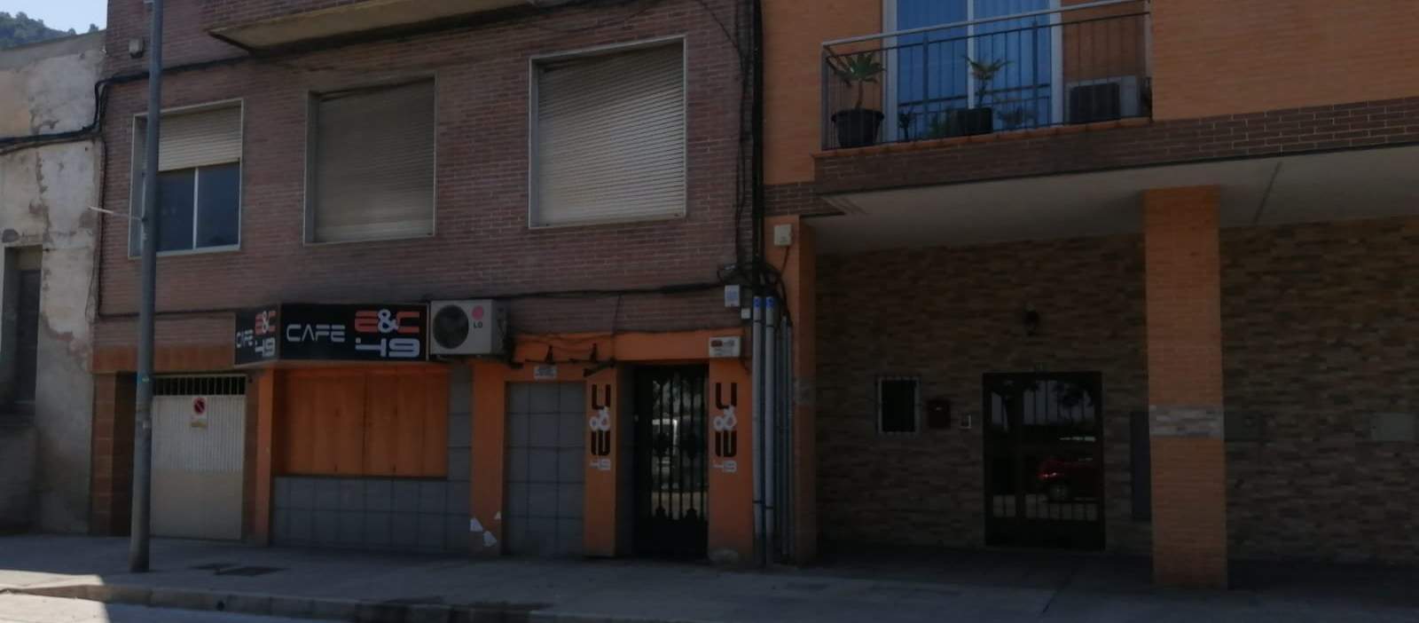 Compra local comercial por 39500 con 54m en condiciones de restauracin en calle pintor velazquez Murcia