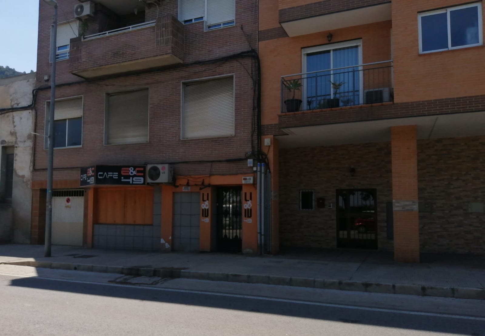 Compra local comercial por 39500 con 54m en condiciones de restauracin en calle pintor velazquez Murcia
