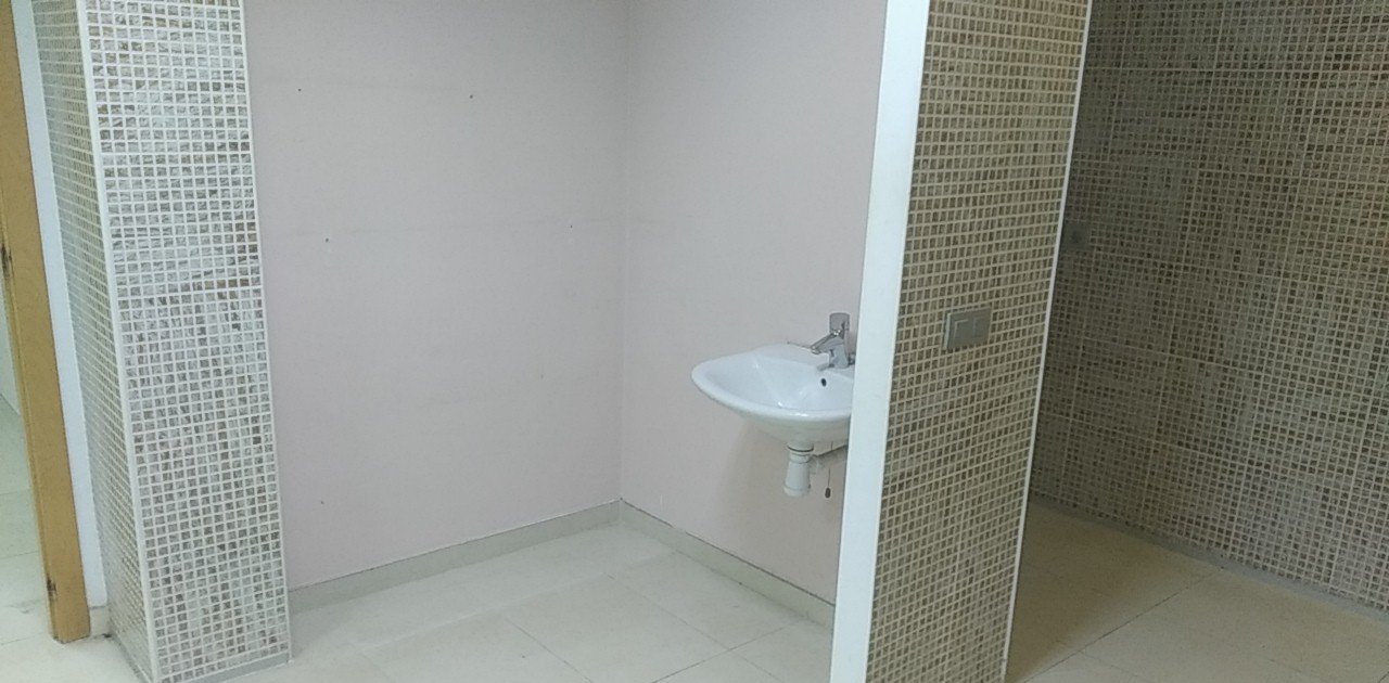 Venta de local comercial en cconde pestagua Castellón de la PlanaCastelló de la Plana por 62.000 de 70m en perfectas condiciones