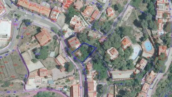 Urbano Solar en venta  en Calle Valencia Serra Valencia