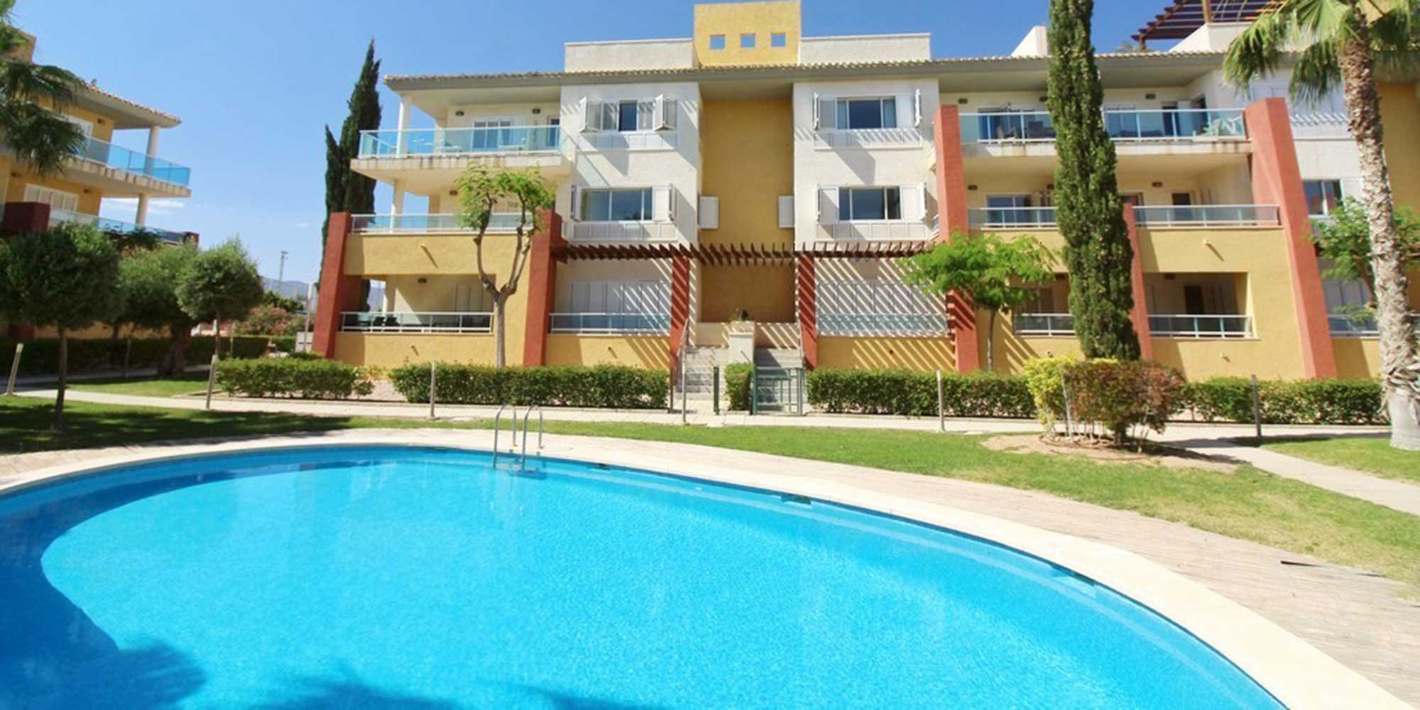 Los Olivos Hacienda del Álamo Hotel & Spa Golf Resort piscina 