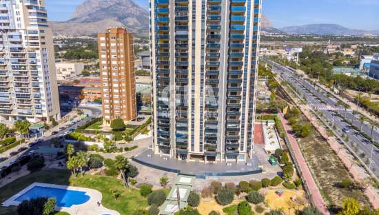 VENTA GARAJES Y TRASTEROS EN EDIFICIO KRONOS BENIDORM