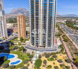 VENTA GARAJES Y TRASTEROS EN EDIFICIO KRONOS BENIDORM