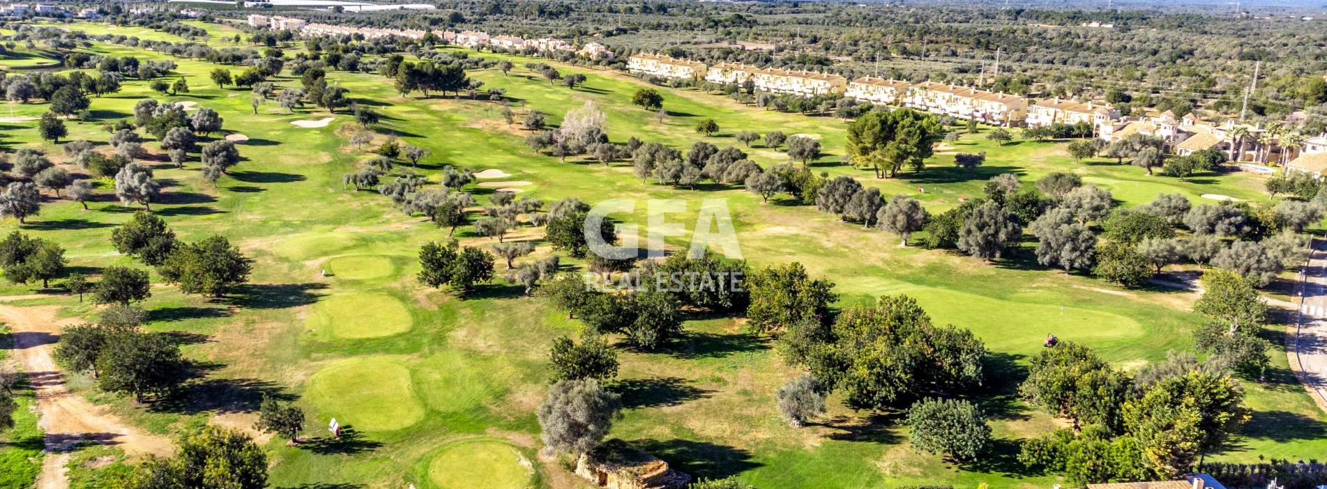 Adosados, Villas y Apartamentos en Venta en Panorámica Golf