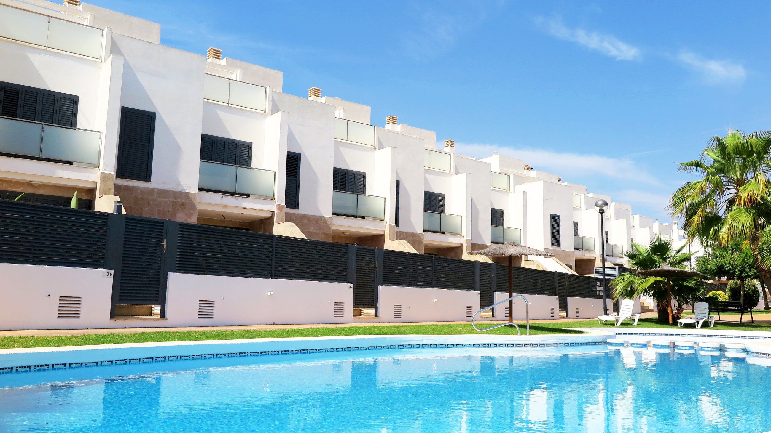 GFA Real Estate | Adosados con piscina en Alcoceber y a solo 200 metros